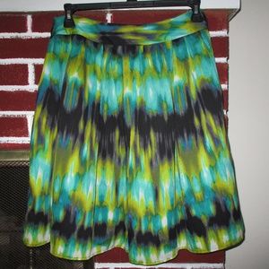 GREEN MULTICOLORED DRESSY SKIRT